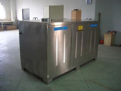 炼油厂废气治理创新 UV光解净化器在脱臭净化中的关键作用